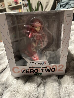 Darling in the Franxx : ZERO TWO 1/7 scale pre-painted figure