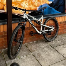 Specialized Enduro MTB 26in M Full Suspension White/Black