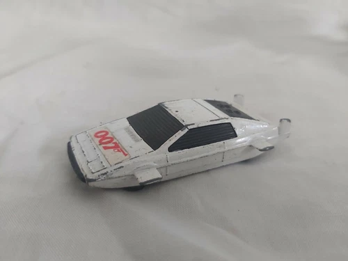 COCHE DE JUGUETE MINIATURA VINTAGE CORGI JUNIORS LOTUS ESPRIT 007 JAMES BOND FUNDIDO A PRESIÓN 1:64