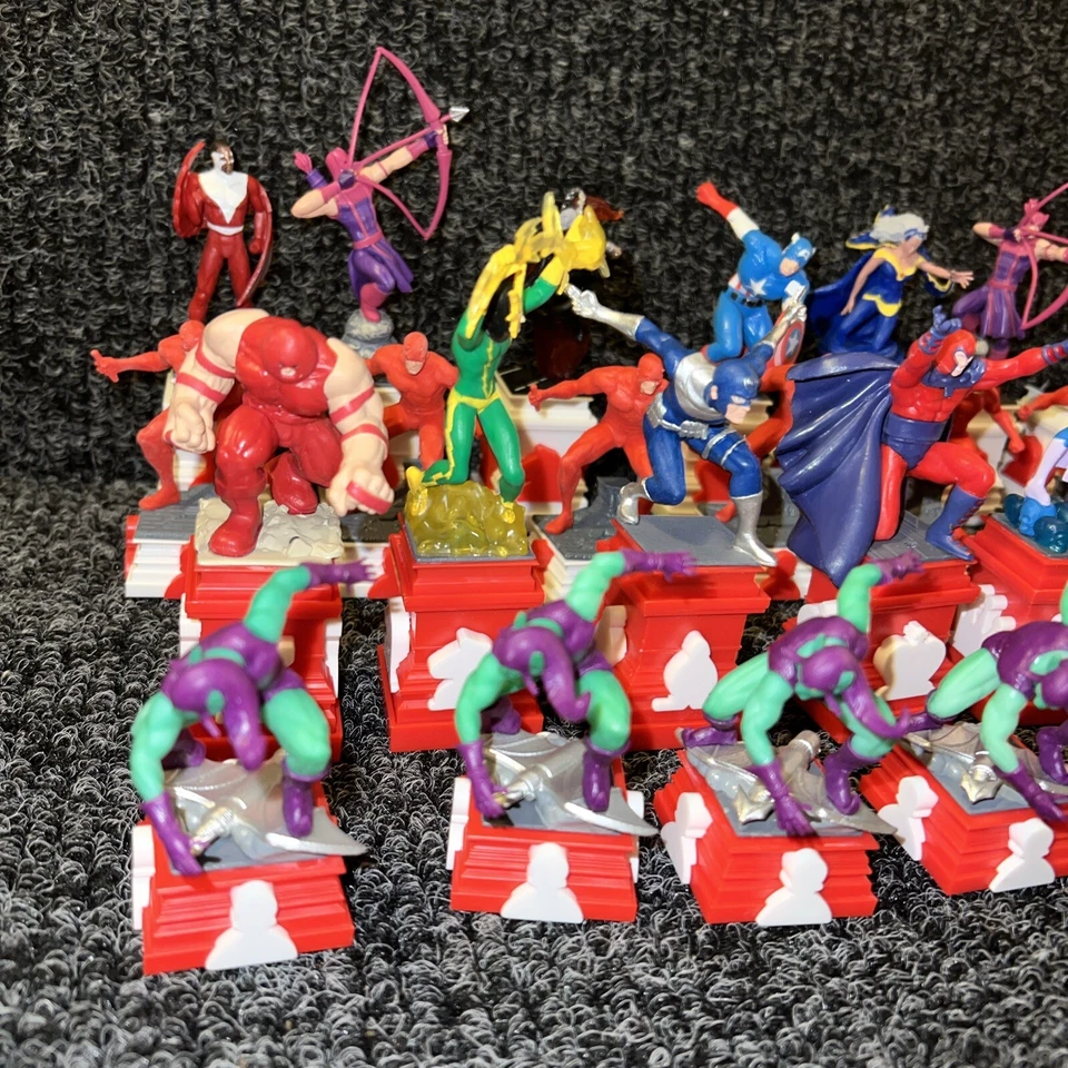 Marvel Heroes Chess Set. Pieces Only, No Board Or Box. See Pictures. - Image 2 of 4