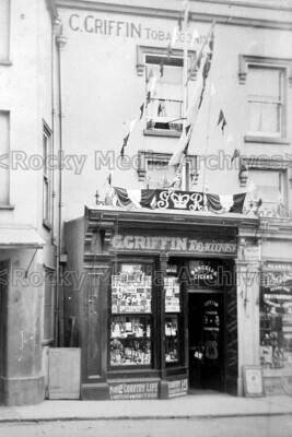 Hhm-41 C Griffin Tobacconist, Dawlish, Devon. Photo