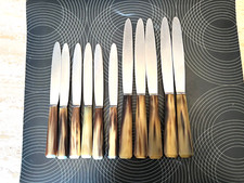 11 couteaux anciens de table et dessert lame LCV INOXYDABLE manche corne blonde