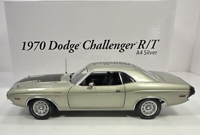 ACME/DANBURY MINT  1/24  1970 DODGE CHALLENGER R/T  A4 Silver Version  Only 300