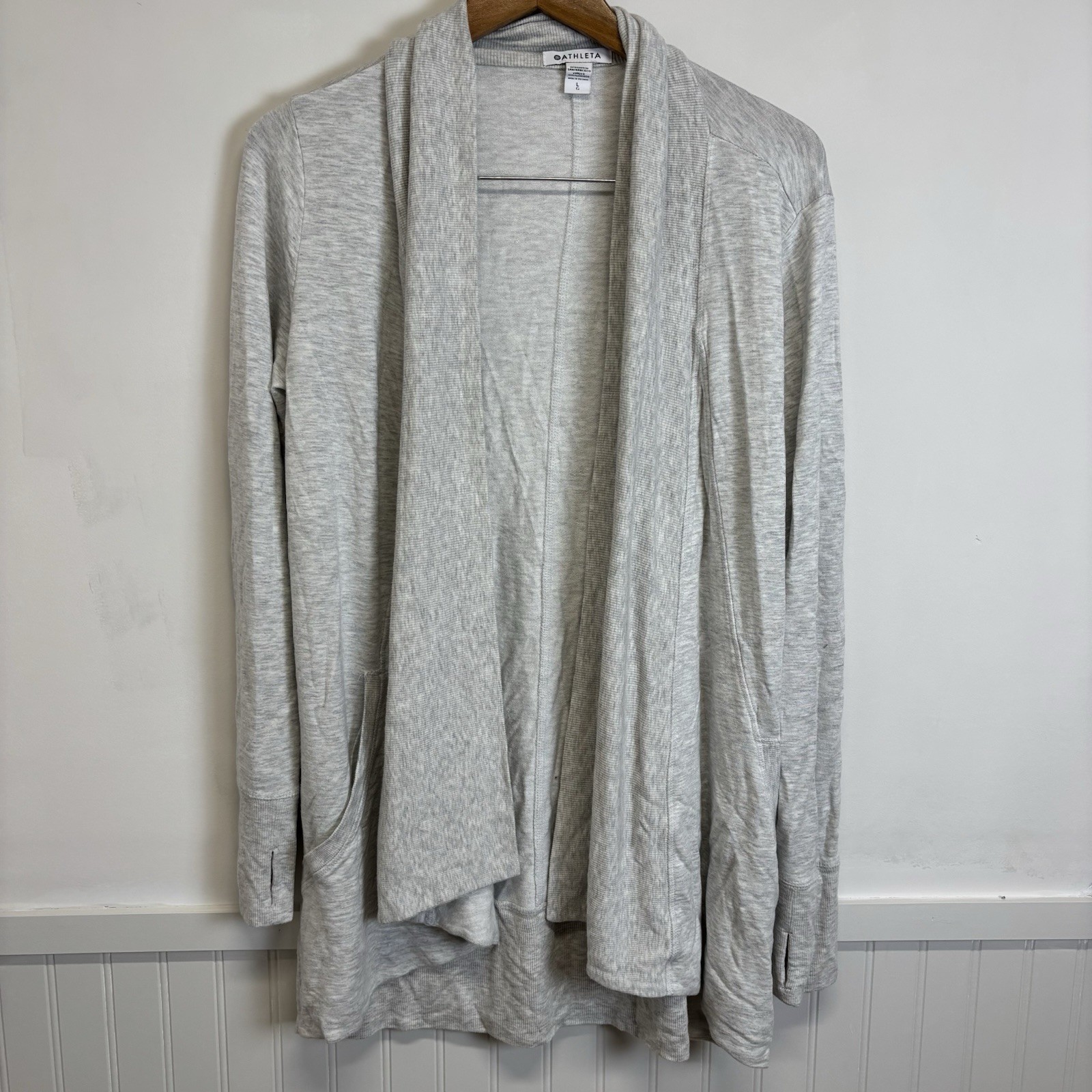 Women’s Athleta Stretchy Soft Pocket Cardigan Thumb Holes Gray Size L 0387
