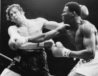 BOXING Denis Andries 10 x 8 Original Press Photograph