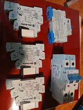 ALLEN-BRADLEY CIRCUIT BREAKERS  LOT OF 4  (3) 24 VOLTS (1) 2 POLE UNIT