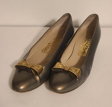 Rare Vintage Salvatore Ferragamo Brass Bow Metallic Bronze Pumps Size 5.5 B
