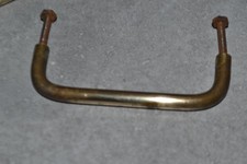 A L'UNITE : Une ancienne poignée de porte, de tiroir, meuble laiton