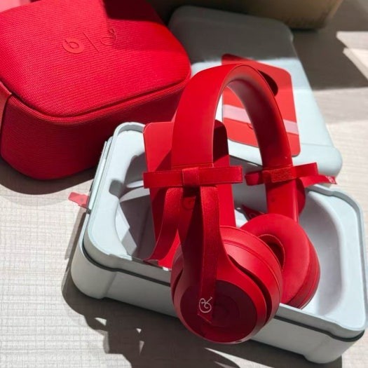 Beats Solo 4 Wireless On‑Ear Headphones Jennie Special Edition