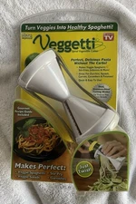 Veggetti Spiral Vegetable Cutter Turns Veggies Into Healthy Spaghetti -NEW!!