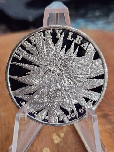 Liberty Leaf Ruderalis Marijuana Cannabis Coin 1 Troy Oz .999 Fine Silver Round