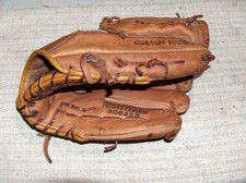 Cambridge Custom Made Professional Glove 30th anniversary model reg 906425 SFG