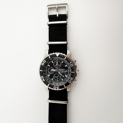 Rare Seiko Chronograph Men's Watch (SNA225) - Full Set + Leather
