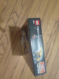 LEGO 9391 TECHNIC Tracked Crawler Crane   New, Factory Sealed Box