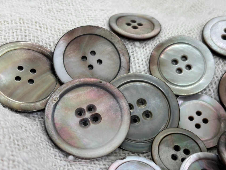 Collection Antique Abalone Pearl Buttons, 4 Sizes, 4-hole, Rimmed. 1" to 1 7/16" - Image 4 of 4