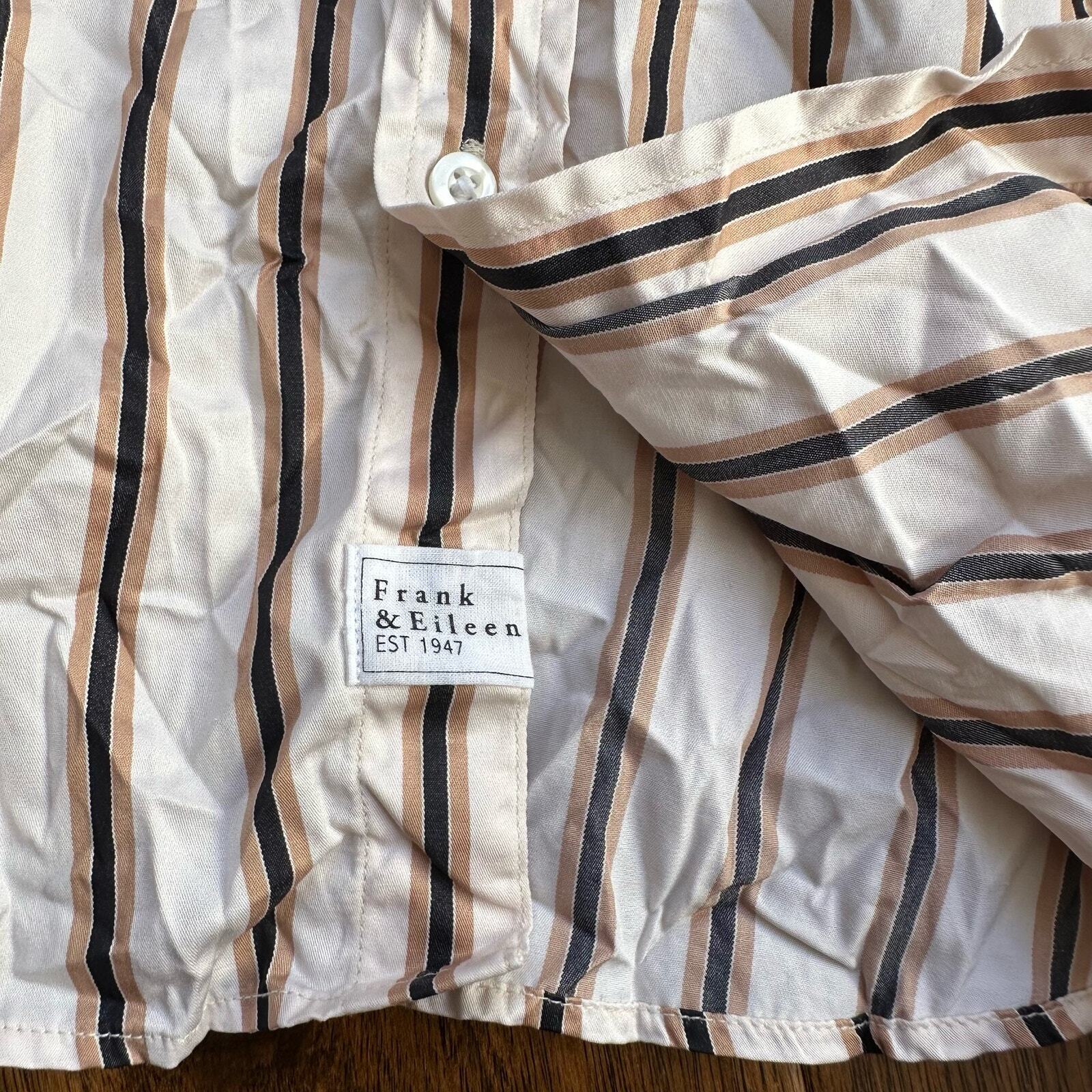 Frank & Eileen Barry button collared shirt blouse… - image 9