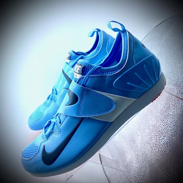 nike zoom pole vault