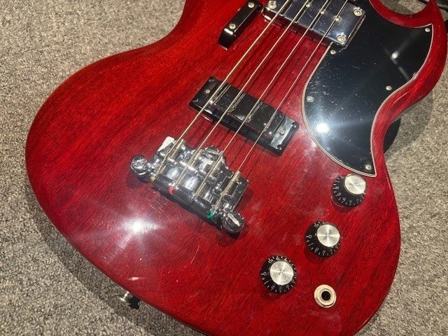 Gibson SG Standard Bass with hard case 2013 Electric Bass Guitar - Image 4 of 4