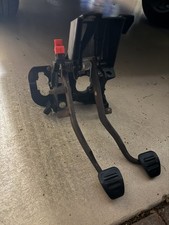 2005 - 2009 Oem Ford Mustang V6 Gt Clutch Brake Pedal Assembly 2005 - 2009 Oem Ford Mustang V6 Gt Clutch Brake Pedal Assembly