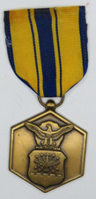 U.S. FULL SIZE MEDAL: AIR FORCE COMMENDATION - for military merit