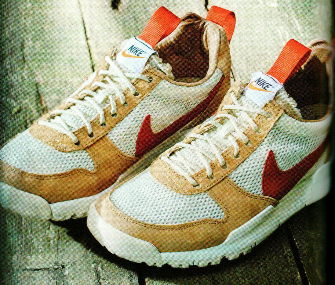 OUT OF STOCK SNEAKERS 2016―2017 サイン入り