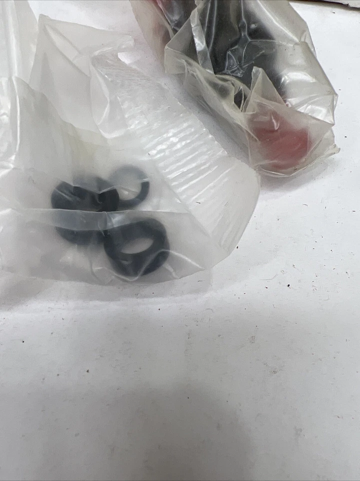 Standard FJ144 Fuel Injector - Image 2 of 4