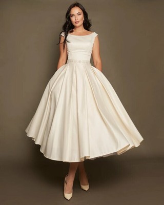 Short Wedding Dress Size 4 6 8 by 