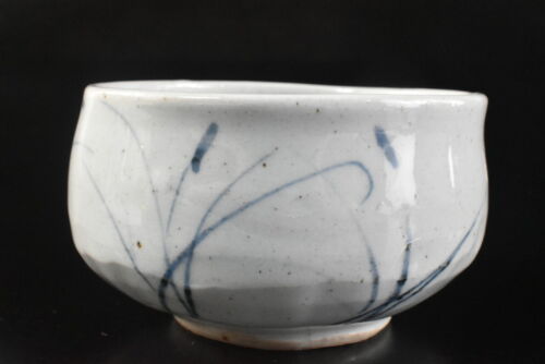T4134: Japanese Old Seto-ware Blue&White Flower Muffle painting TEA BOWL