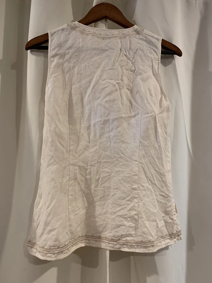 Top deportivo de lino Josephine Chaus talla 6 bordado Foto 3 de 3