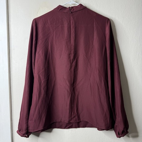 White House Black Market Burgundy Keyhole Long Sleeve Blouse Size Medium - Picture 4 of 7