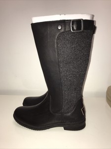 ugg janina black