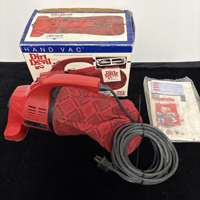 #ad Royal Dirt Devil Hand Held Corded Vacuum Cleaner Model 103 TESTED WORKS $32.50