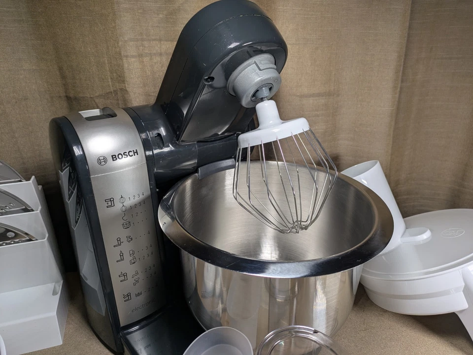 BOSCH Food Processor Kitchen Food Chopper Mixer + Accessories MUM46A1GB - Image 2 of 4