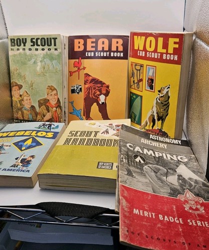 Lot of 8 Vintage 60s & 70s Boy Scout Books, Pamphlets And Handbooks Webelos