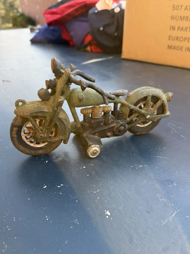 Juguete de motocicleta de hierro fundido Harley Davidson de colección verde juguete raro Foto 3 de 4