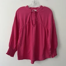 Evereve Eleanor Peasant Slubbed Cotton Gauze Smocked V Neck Blouse Pink Medium