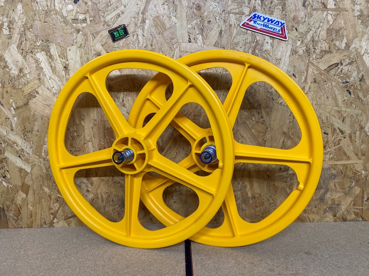 s-l1200.jpg s-l1200.jpg