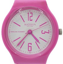 Analoge Quarz-Armbanduhren mit MADISON NEW YORK online