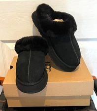NIB UGG DISQUETTE BLACK SUEDE SHEEPSKIN WOMEN'S SLIPPERS US SIZE 8