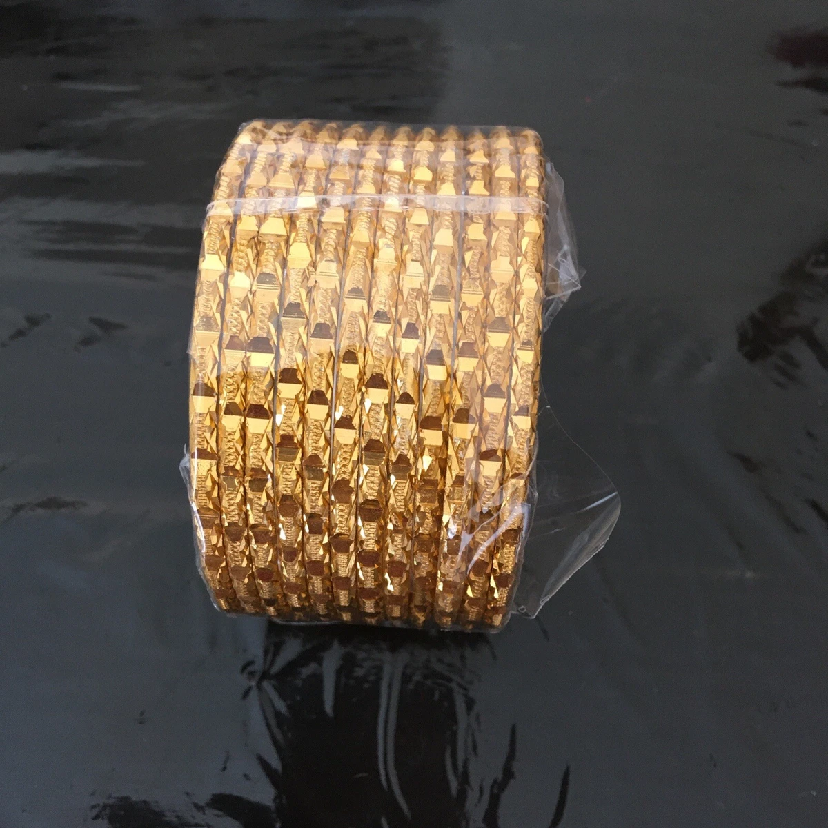 Bangles outlet gold colour