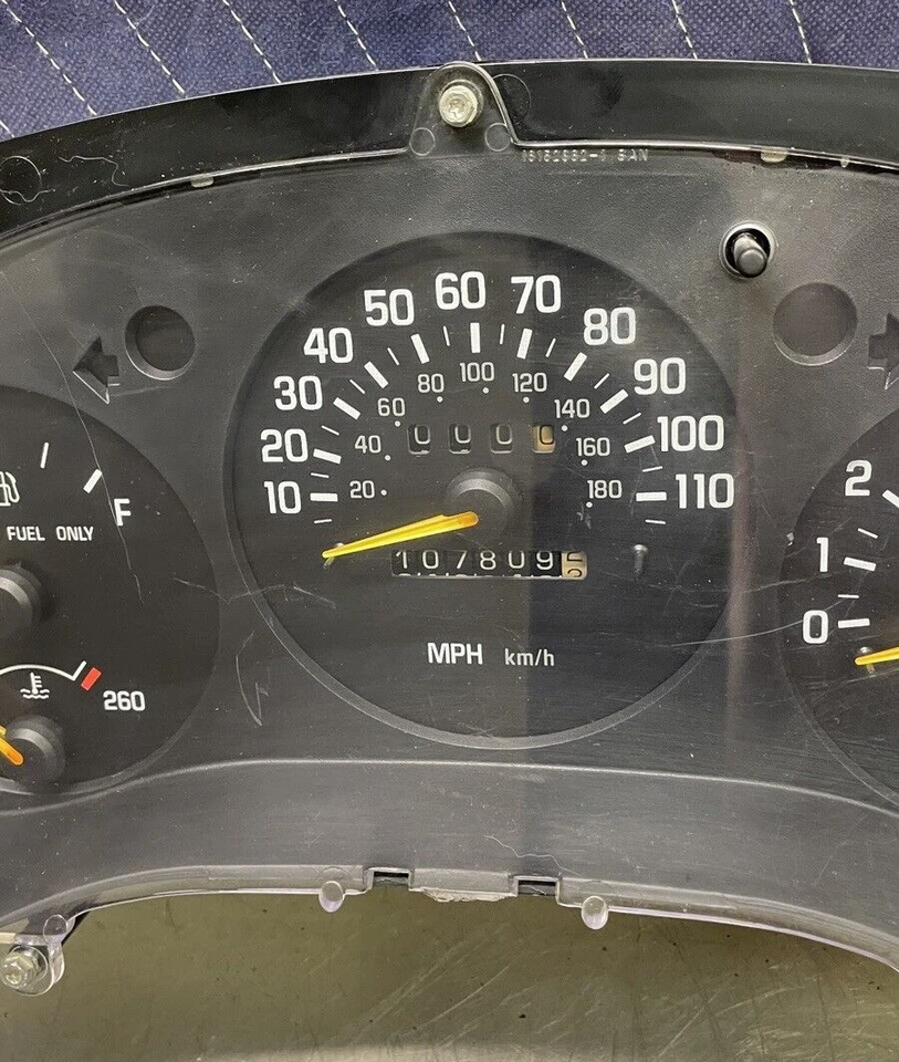 1997 Chevrolet Monte Carlo Lumina Instrument Gauge Cluster W/Tach 107,809 Miles Foto 3 de 4