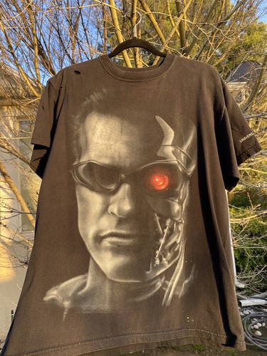 VINTAGE UNIVERSAL STUDIOS TERMINATOR SHIRT