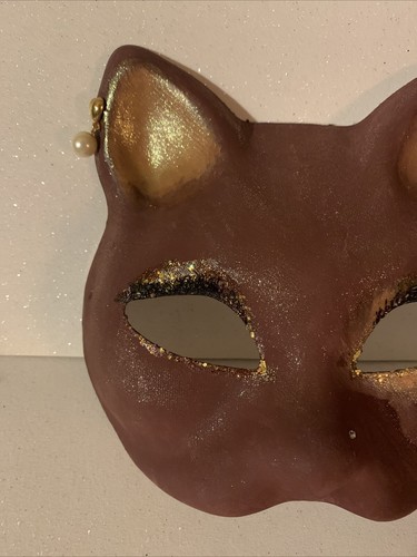 Handgefertigte Therianische Katzenmaske braun/hellbraun mit Glitzer und Wimpern mit Ohrringen - Bild 3 von 7