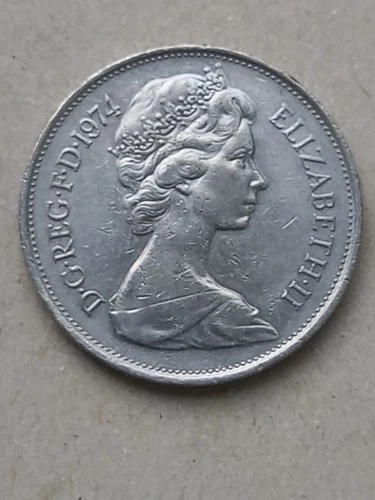 Great Britain 10 Pence 1974 VF - Original Photo