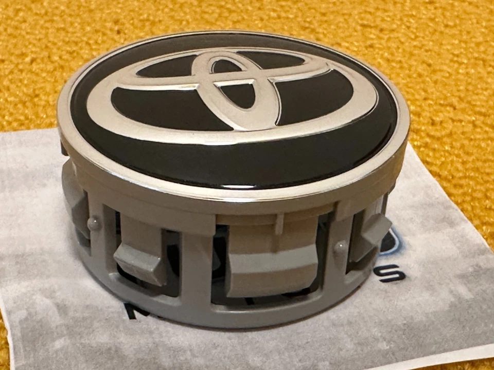 Toyota Genuine Prius Corolla Wheel Center Cap 4 Pieces Set 42603-52170 OEM JDM - Image 4 of 4