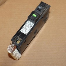 One New Square D HOM120AFI 1 Pole 20 Amp Arc Fault AFI Green Pigtail Breaker