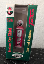 Tokheim Gas Pump Replica 1950s Gearbox Collectible, Texaco Sky Chief, 1/25 Scale