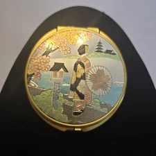VINTAGE JAPANESE CHOKIN METAL ART COMPACT CASE