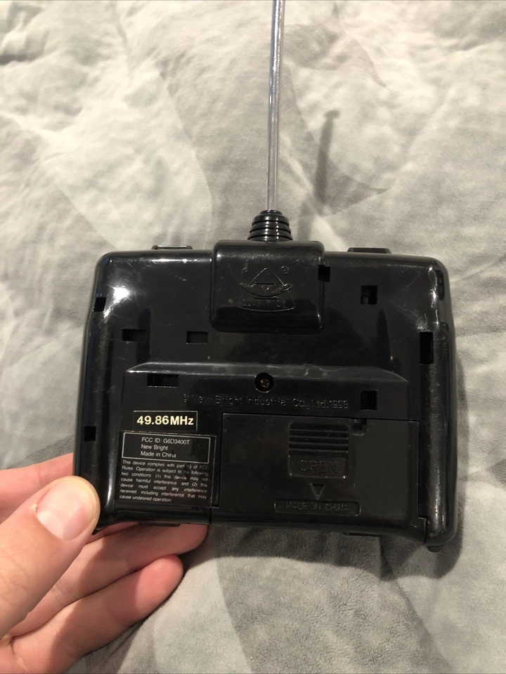 Nuevo transmisor de control remoto Bright R/C 27 MHz G6D340T Foto 2 de 3