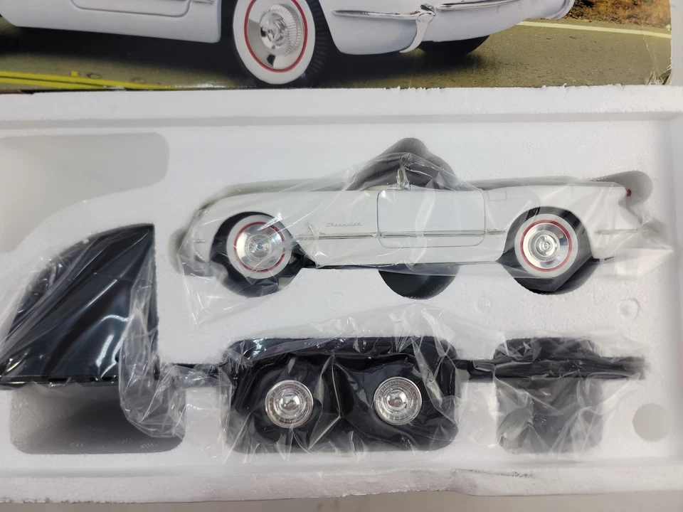 Corvette 1953 fundido a presión escala 1/18 ideal ERTL 50 aniversario/caja abierta suburbana Foto 4 de 4
